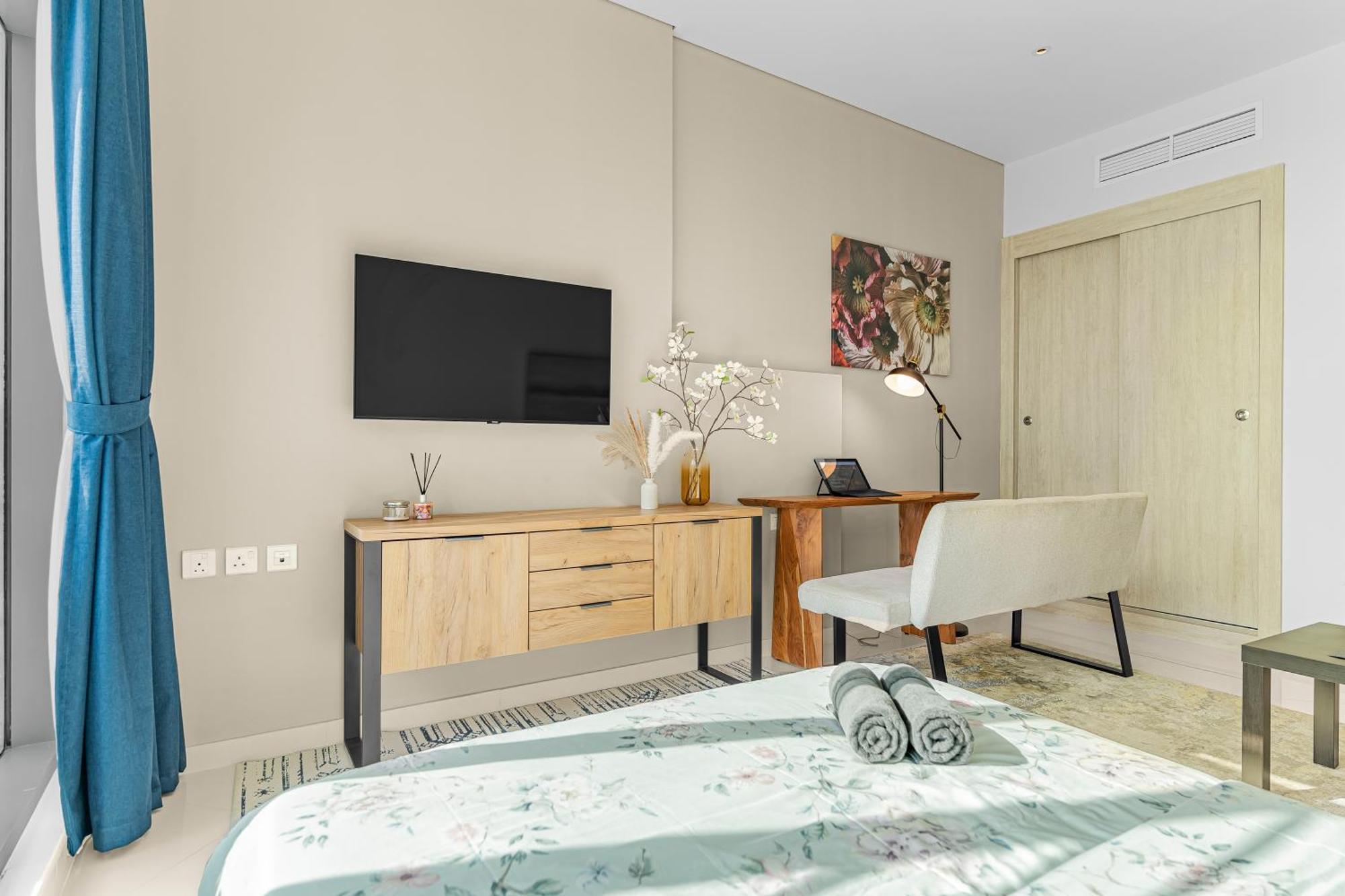 Cozy Sea & Marina View With Rooftop Pool & Private In Palm Jumeirah, Steps To Nakheel Mall * دبي