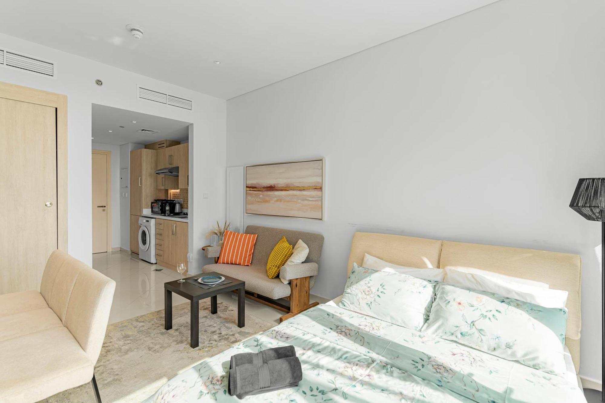 شقة Cozy Sea & Marina View With Rooftop Pool & Private In Palm Jumeirah, Steps To Nakheel Mall دبي