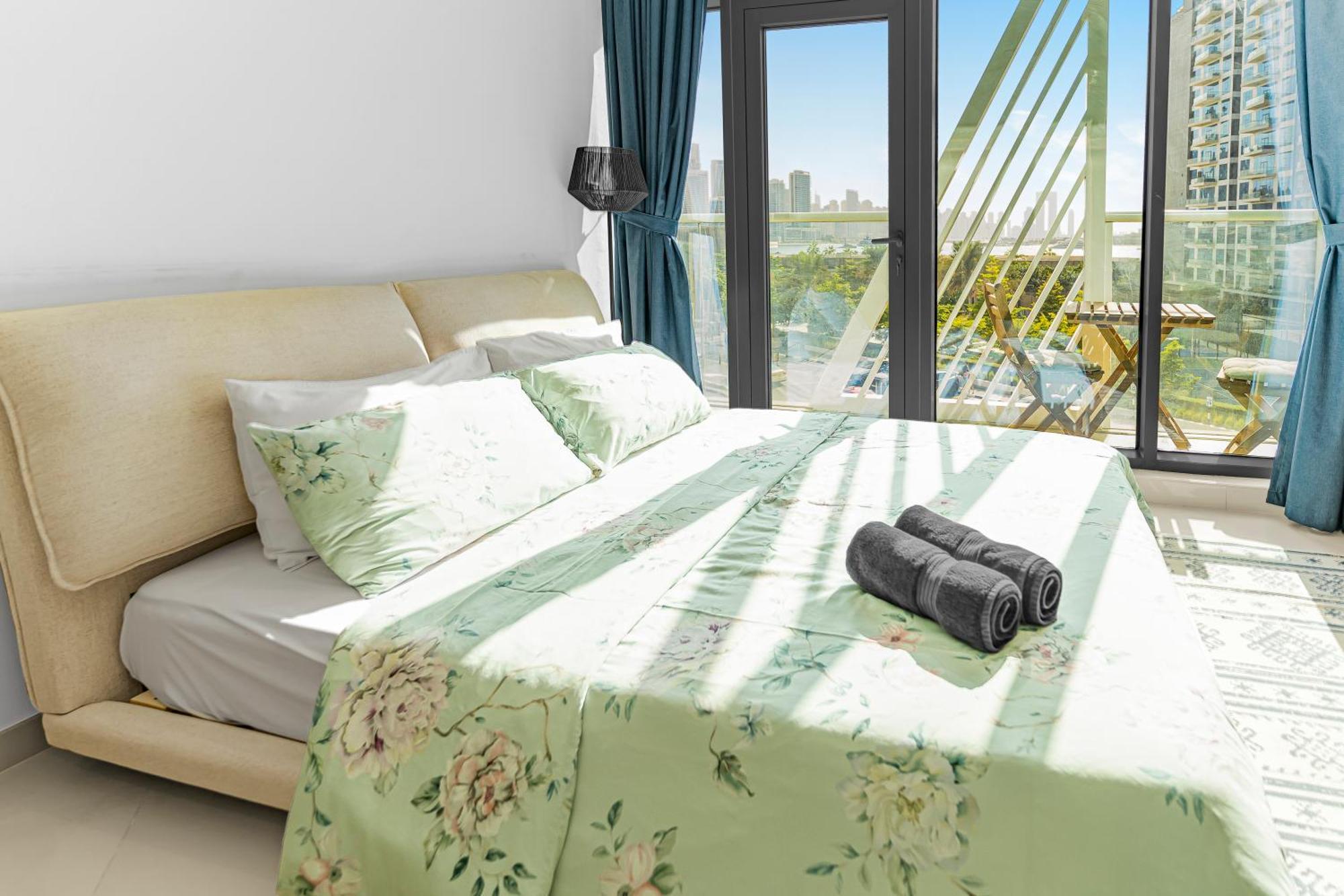 Cozy Sea & Marina View With Rooftop Pool & Private In Palm Jumeirah, Steps To Nakheel Mall شقة دبي